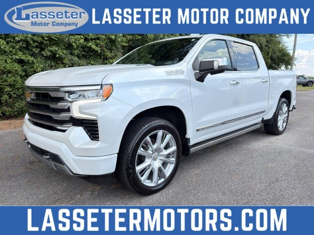 2024 Chevrolet Silverado 1500 High Country in Iridescent Pearl Tricoat — front three-quarter view
