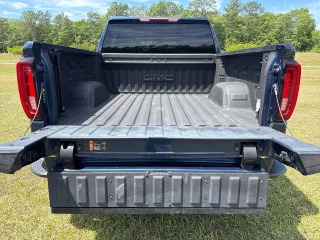 2022 GMC Sierra 1500 — detail view